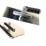 Hufa gladilka inox - PVC Ročaj - Zob: 10 X 10 mm / 45° - 280 X 130 mm