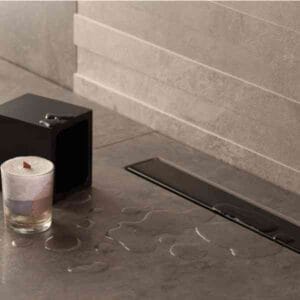 Kanaleta tuš Confluo Frameless Line 65 cm - črno steklo